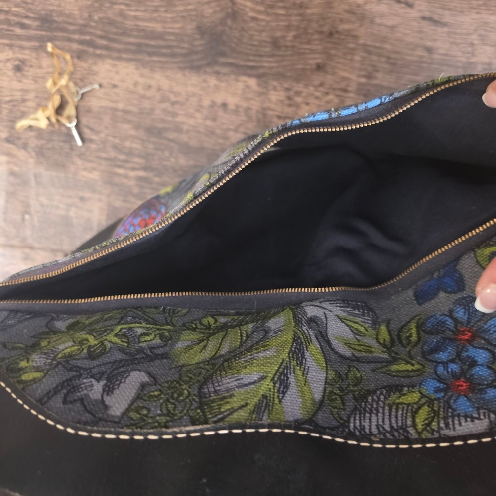 FRENCH LUGGAGE CO Shoulder Bag Womens Medium Black Floral Tapestry Vintage Rose - Picture 4 of 10